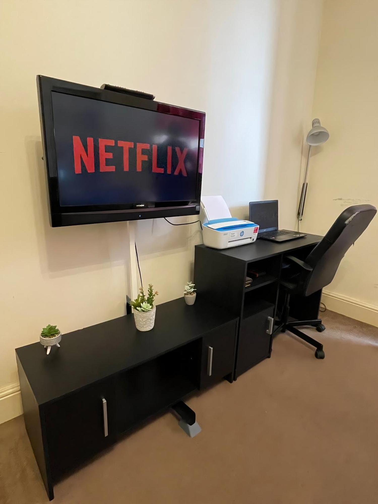 Comfy 2 Bedroom Flat Near Edinburgh City Center 外观 照片